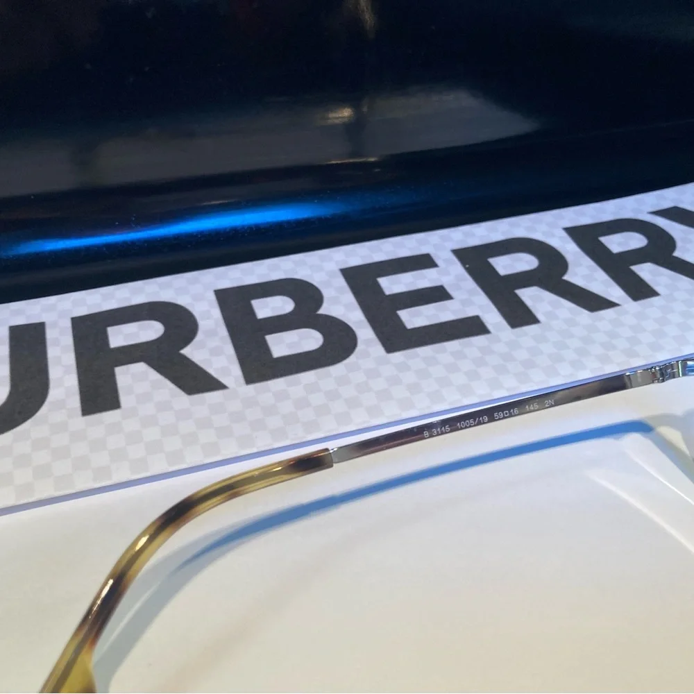 New Burberry B3115 1005/19. Gloucester silver/blue sunglasses - Picture 11 of 13